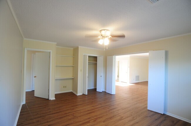 Foto del edificio - Upper Floor Condo, Great Area