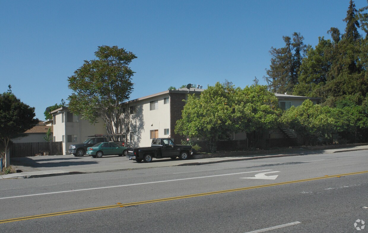 Building Photo - 760 E Campbell Ave