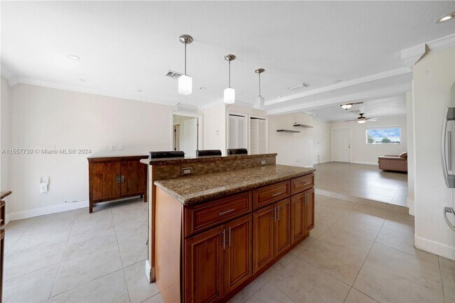 Foto del edificio - 9312 SW 40th Terrace 9312, Miami, FL 33165