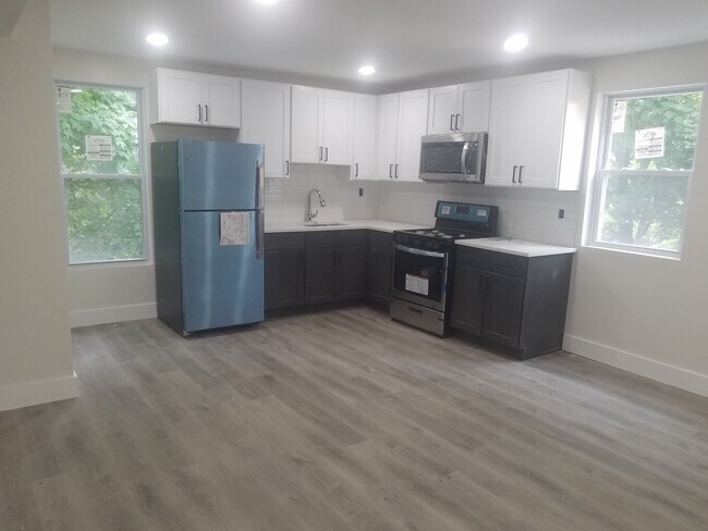 Foto del edificio - 193 Seymour Ave