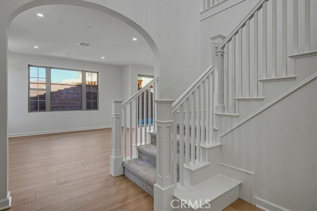 Building Photo - 228 Birdseye