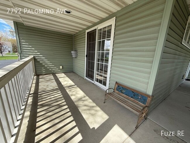 Building Photo - 7792 Palomino Ave NE