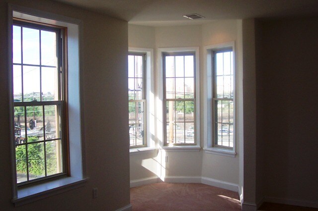 Building Photo - 3100 Mount Vernon St