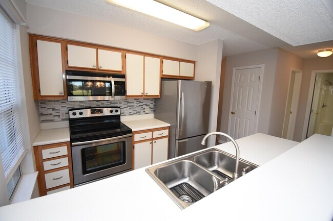 Photo - 4990 Windsor Green Way Townhome