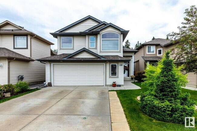 Building Photo - 1798 Melrose Crescent SW