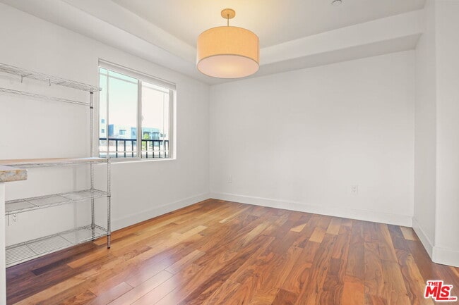 Building Photo - 5315 Bellingham Ave