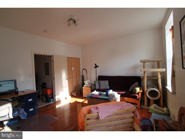 Foto del edificio - 1171 S 10th St