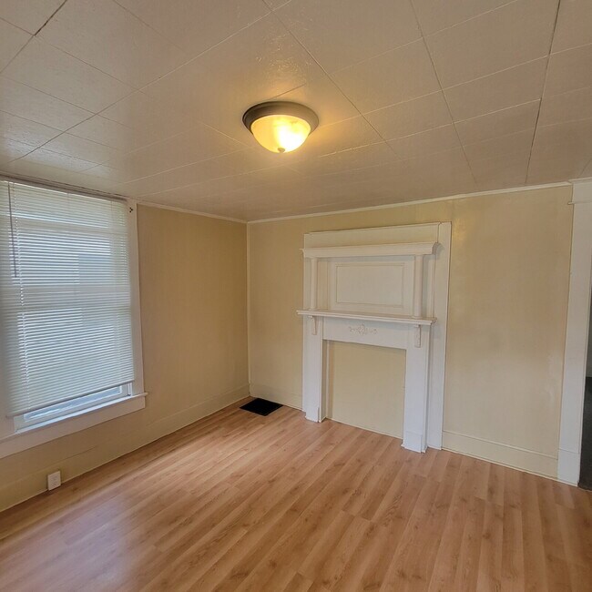 Foto del edificio - Christian Park 3BR/2BA House w/Fenced Backyard!