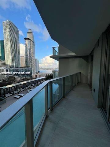 Foto del edificio - 77 SE 5th St