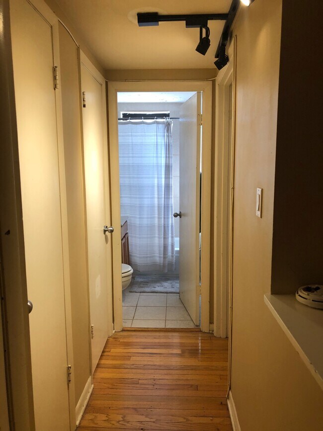 Foto del edificio - 3005 N Halsted St