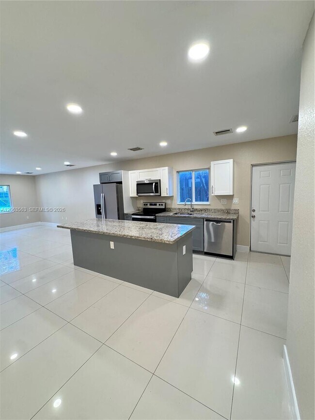 Building Photo - 1770 NW 55th St