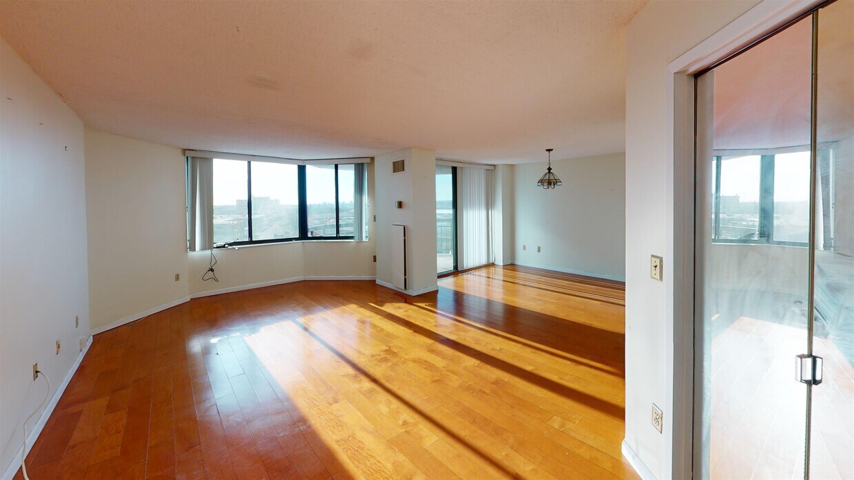 426 Harmon Cove Tower, Secaucus, NJ 07094 Condo for Rent in Secaucus