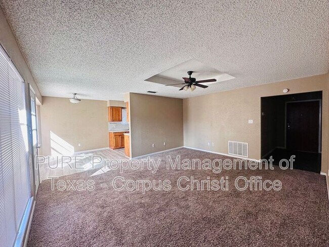 Building Photo - 862 Siskin Cir