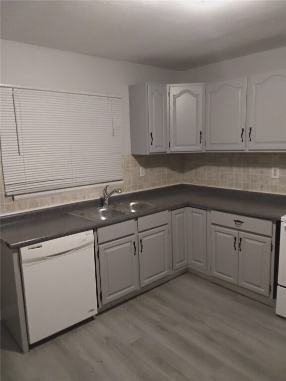 Building Photo - 220 Ruggles Rd