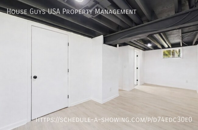 Foto del edificio - 12006 Smalley Ave