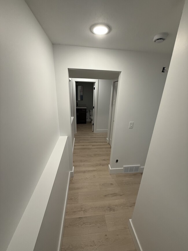 Foto del edificio - 16337 Comstock St