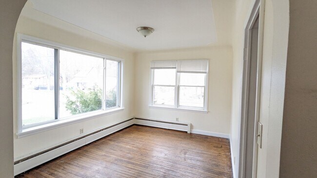 Building Photo - 1498 6th Street