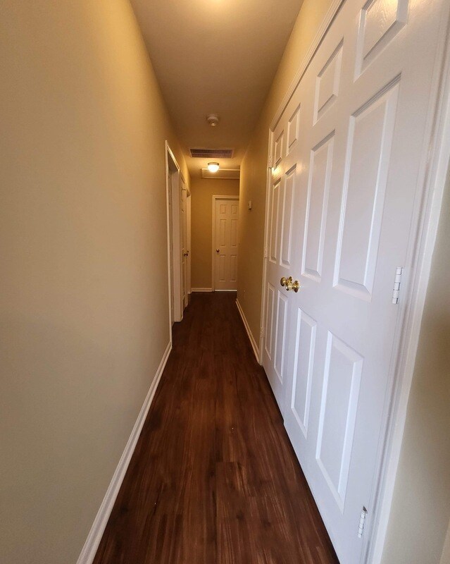 Building Photo - 2257 Blue Hampton Ln