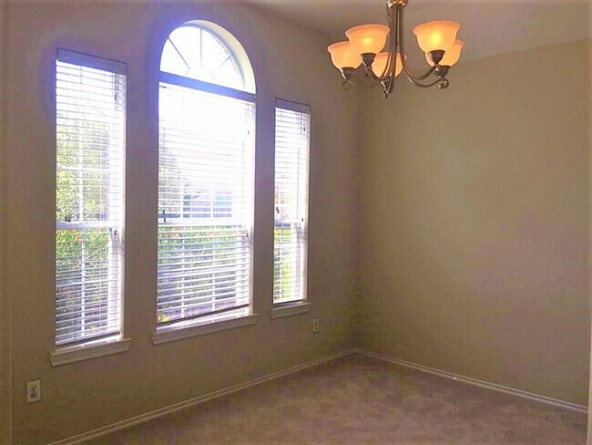 Foto del edificio - 3518 Avalon Spring Ln