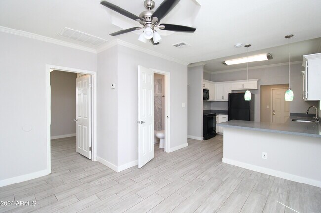 Foto del edificio - 805 N 10th Ave