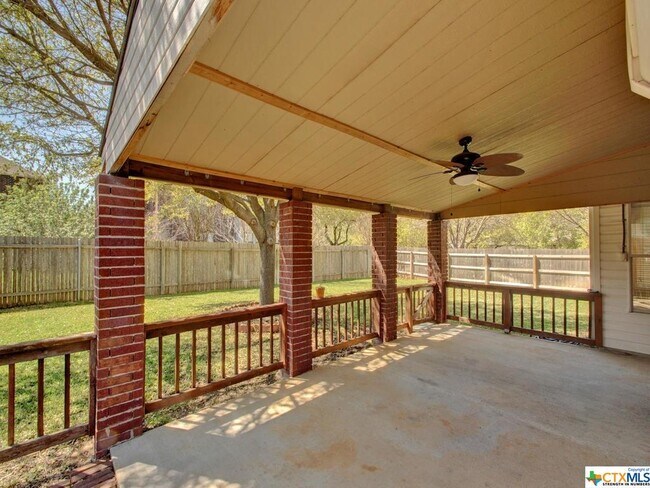 Building Photo - 1101 Stillwell Ridge