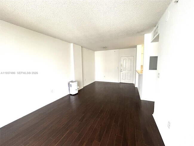 Foto del edificio - 5091 NW 7th St