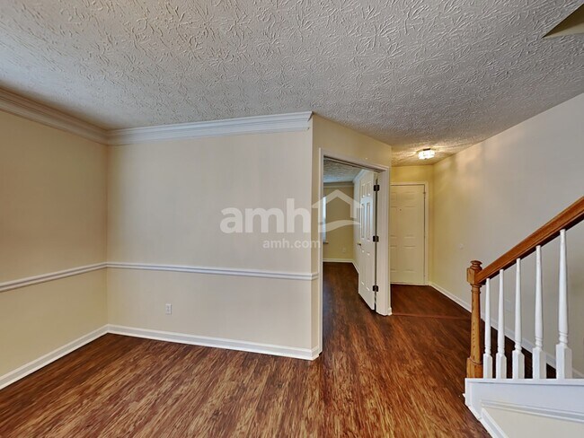 Building Photo - 106 Drury Ln