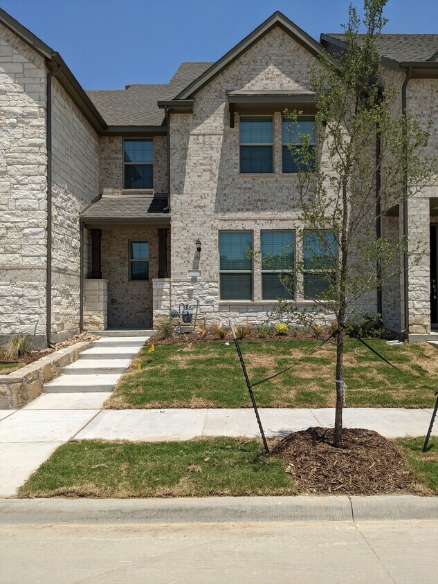 6829 Andrews Drive, North Richland Hills, TX 76180 Townhome Rentals