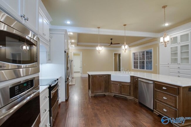 Building Photo - 8599 Bellewood Ln NW