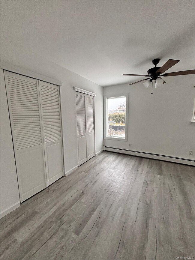 Foto del edificio - 73 Colonial Dr