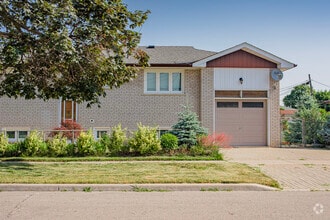 Building Photo - 49 Dundee Dr