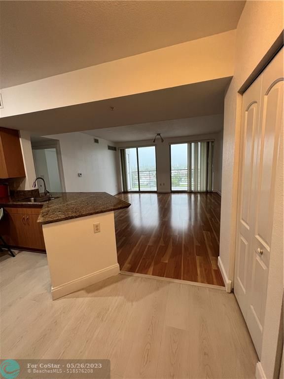 Building Photo - 1830 Radius Dr