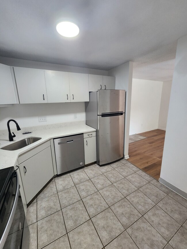 Building Photo - 51 Northern Avenue Hts