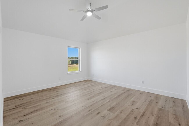 Foto del edificio - 13134 Lake Conroe Bay Rd