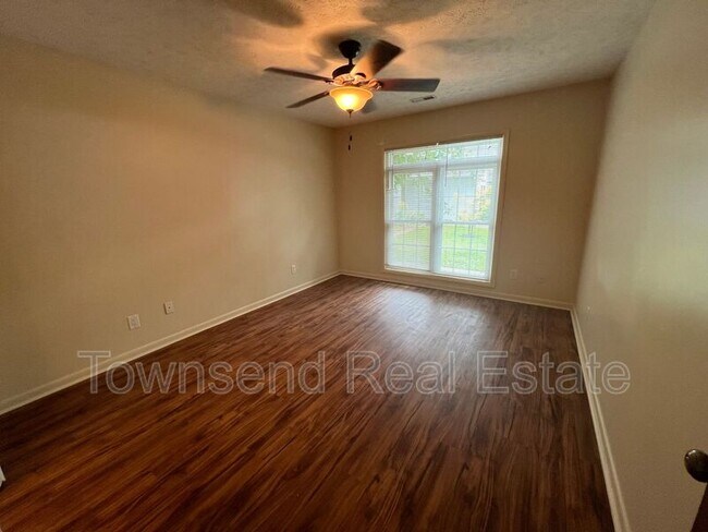 Foto del edificio - 2720 Helaman Ct