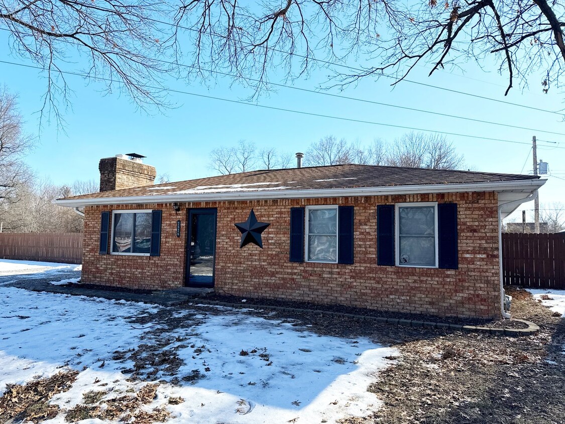 Primary Photo - For Rent....2526 Meadowlane Granite City, ...