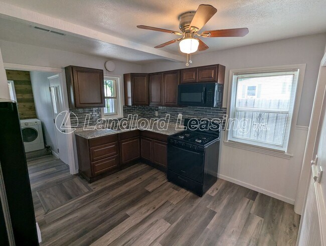 Foto del edificio - Completely Remodeled 3-Bedroom Ranch with ...