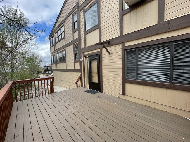 Building Photo - 21 El Sereno Dr