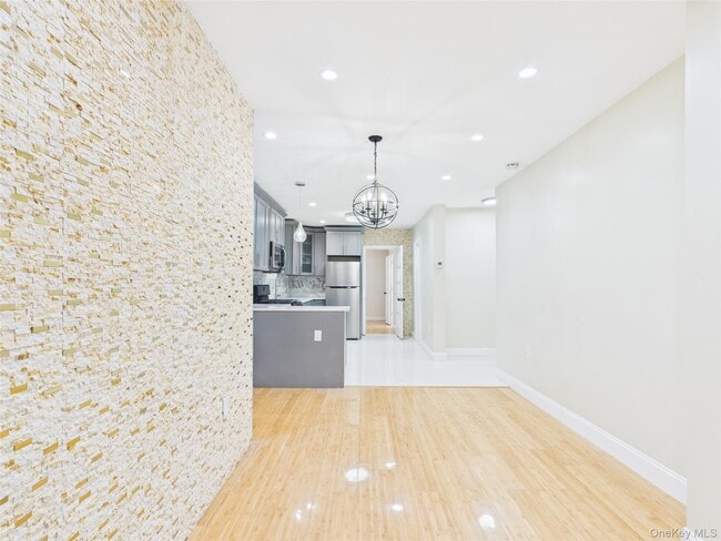 Foto del edificio - 25-16 Curtis St