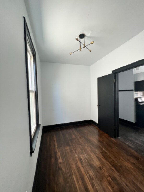 Building Photo - 4538 S California Ave