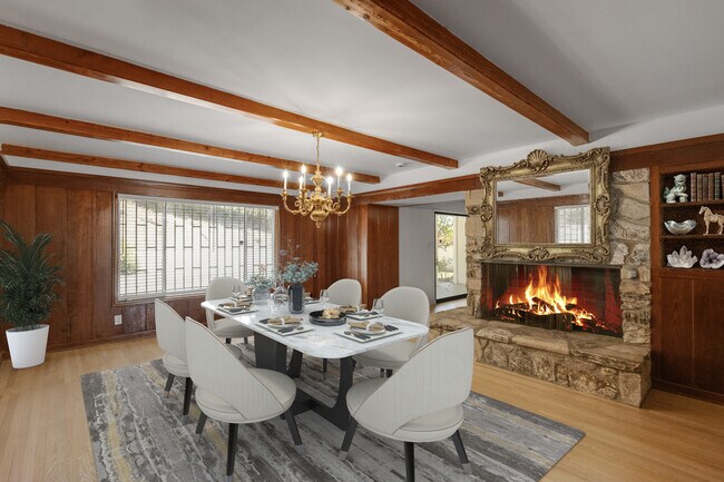 Foto del edificio - 2332 Hillhurst Ave