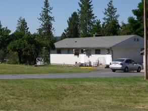 Building Photo - 8219 N Scott Rd