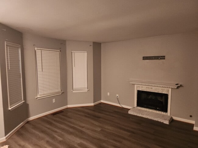 Sala de estar - 1284 Scripps Ct SW