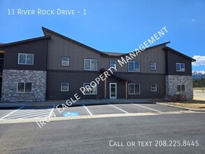 Building Photo - 11 River Rock Dr