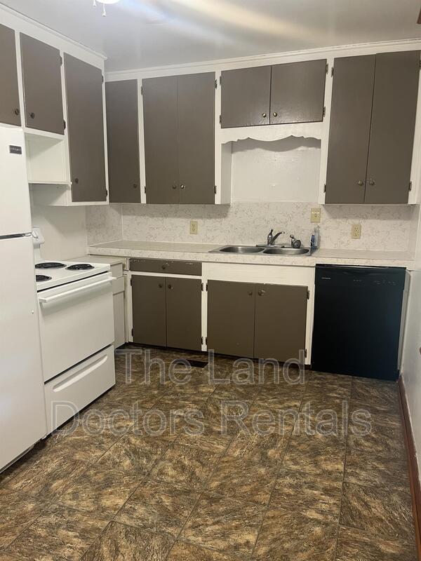 Building Photo - 406 W Taylor Ave