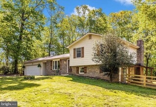 Building Photo - 5358 Saber Dr