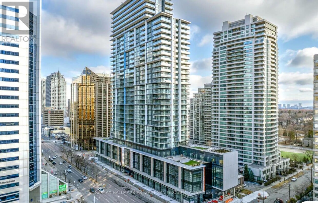 Primary Photo - 4955-4955 Yonge St