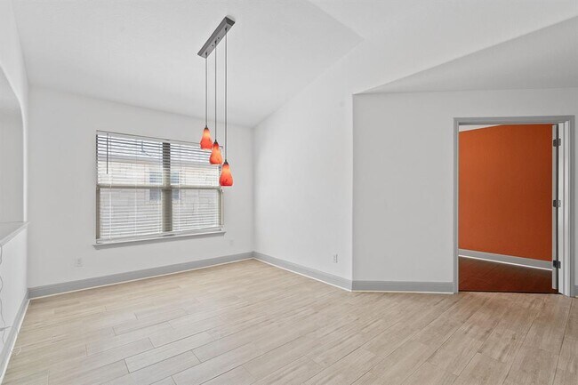 Building Photo - 12109 Eruzione Dr