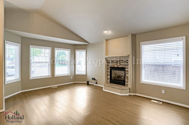 Building Photo - 23211 SW Cinnamon Hills Pl