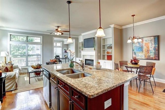 Foto del edificio - 10663 Weir Way, Alpharetta, GA, 30022